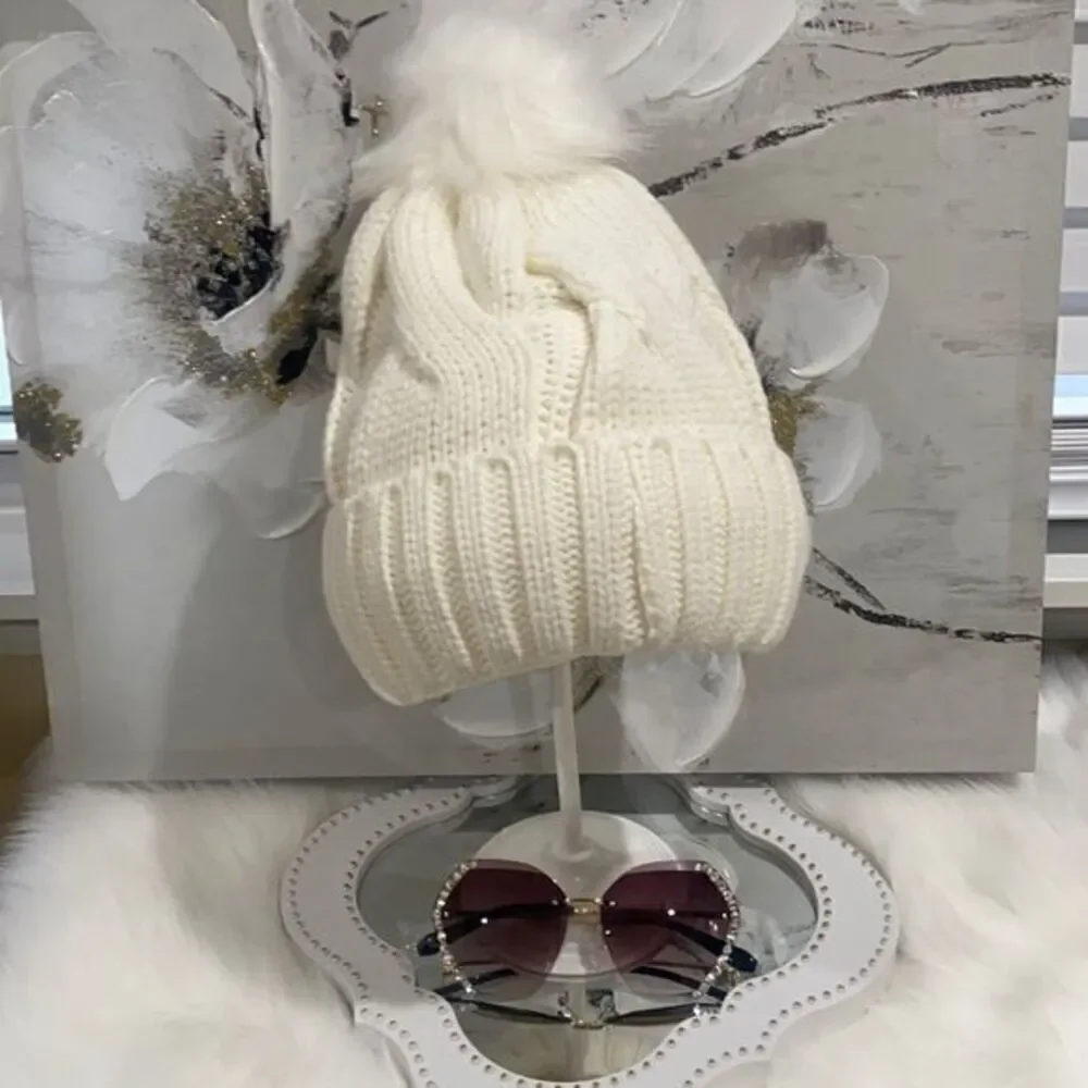 𝅺WOMEN’S Beanie